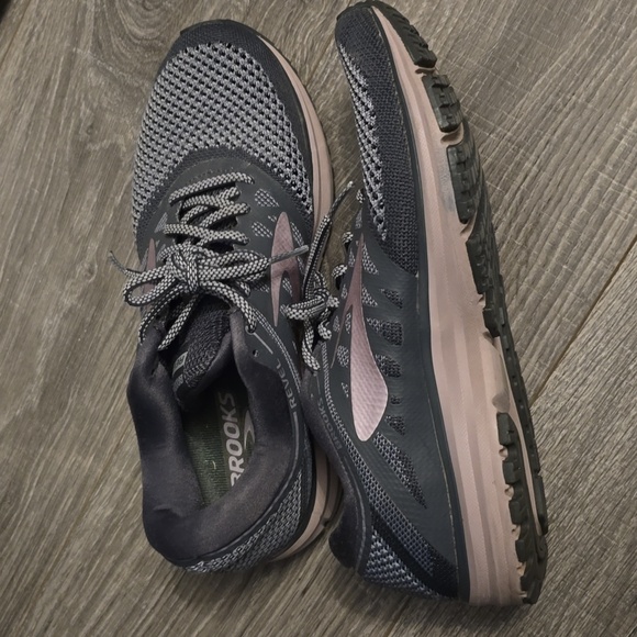 Brooks Revel Women's Charcoal and Blush Athletic Shoes. - Picture 2 of 12